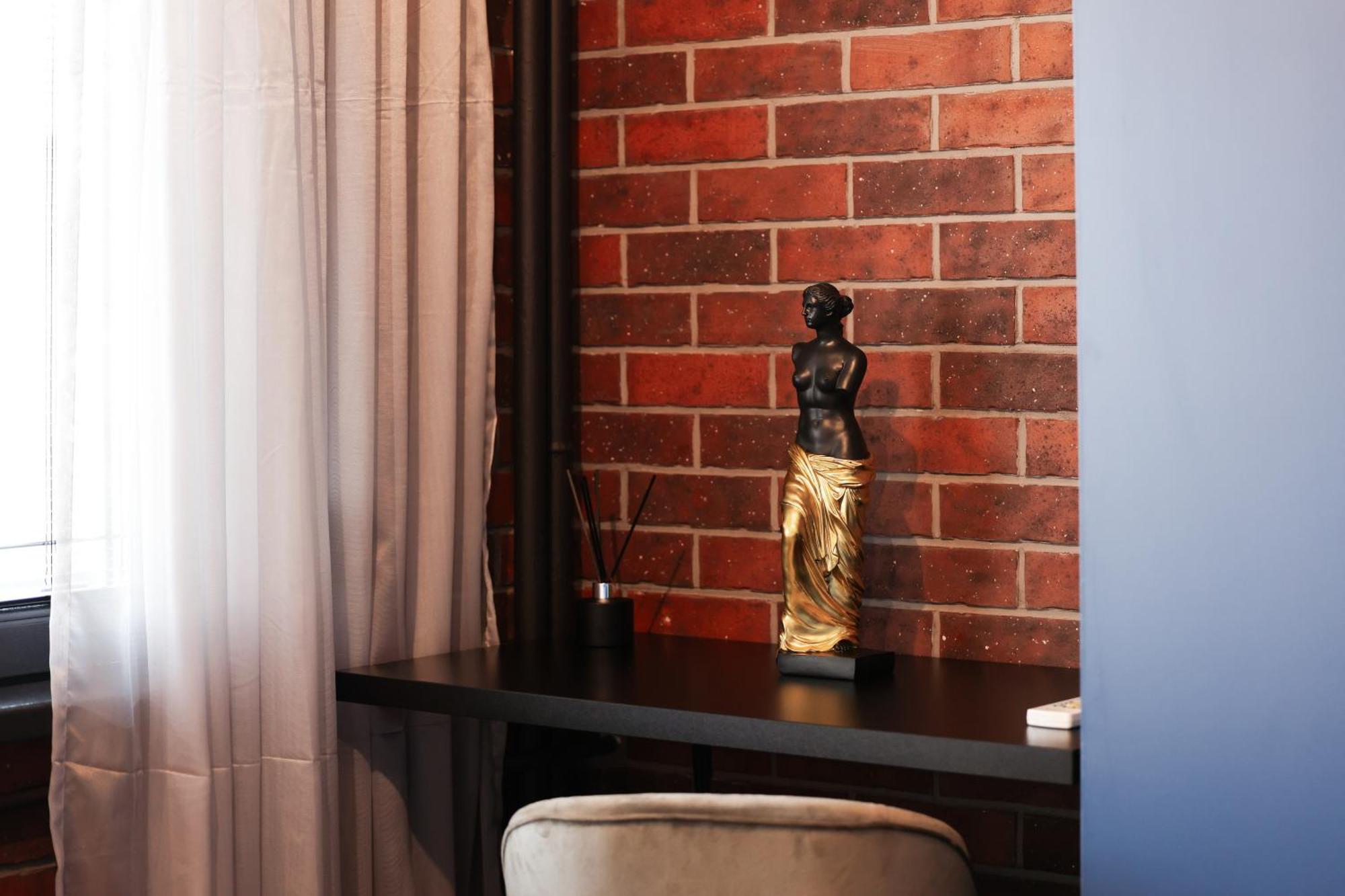 Harley Quinn Apartment Boekarest Buitenkant foto